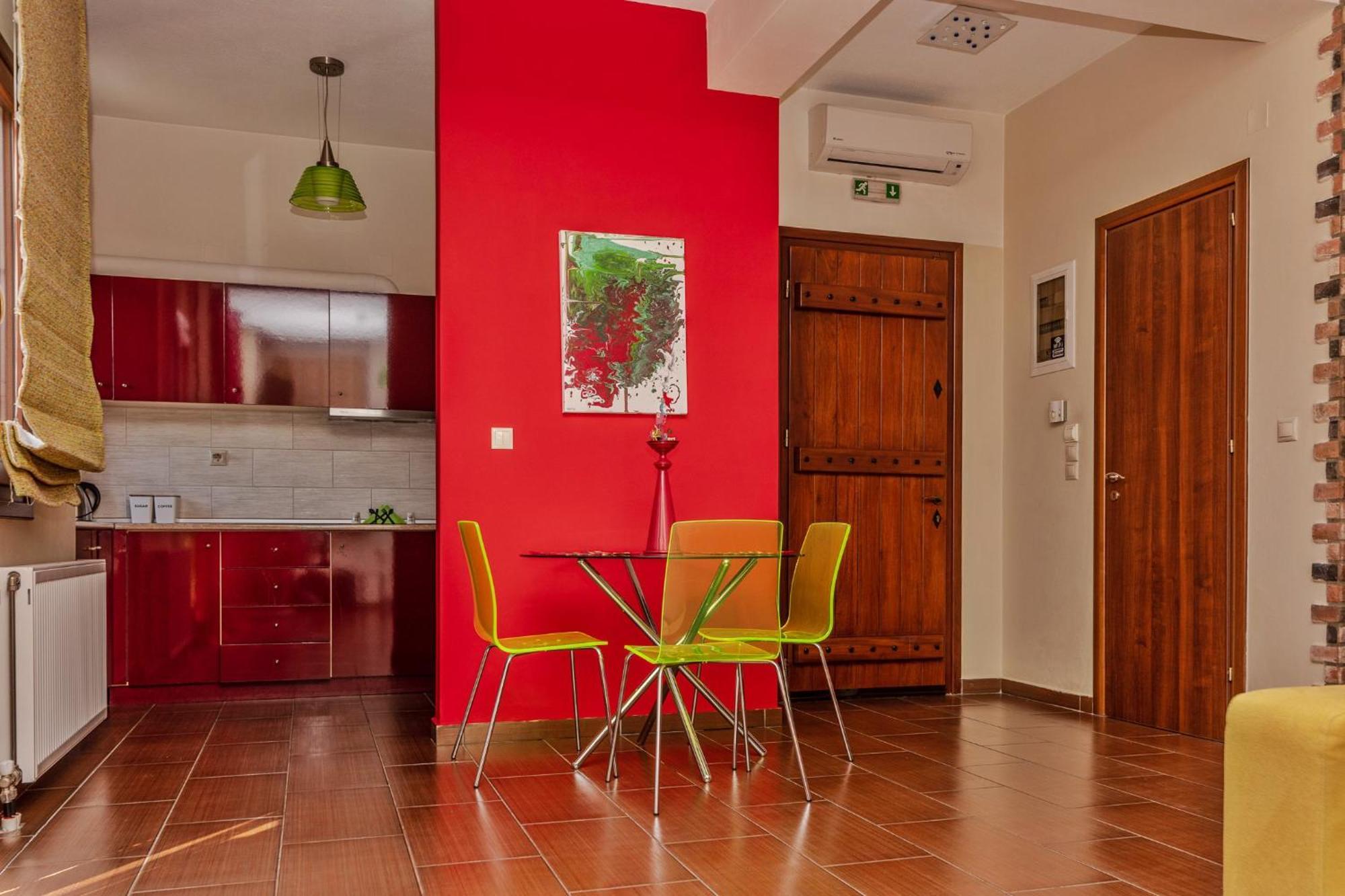 Aparthotel Lions Nine Mourésion Pokoj fotografie